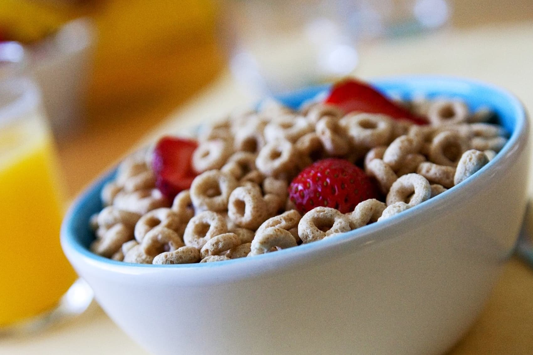 Bowl of Cheerios with straberries